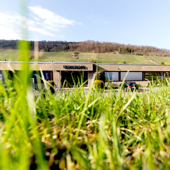 Umgeben von Natur. Das KRIWAN Firmengebäude im schönen Kochertal